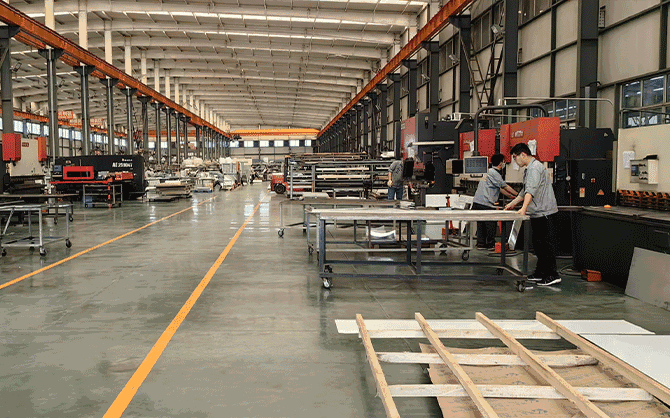 瑞能?chē)?guó)際·瑪菲利廚具生產(chǎn)廠家實(shí)況圖片