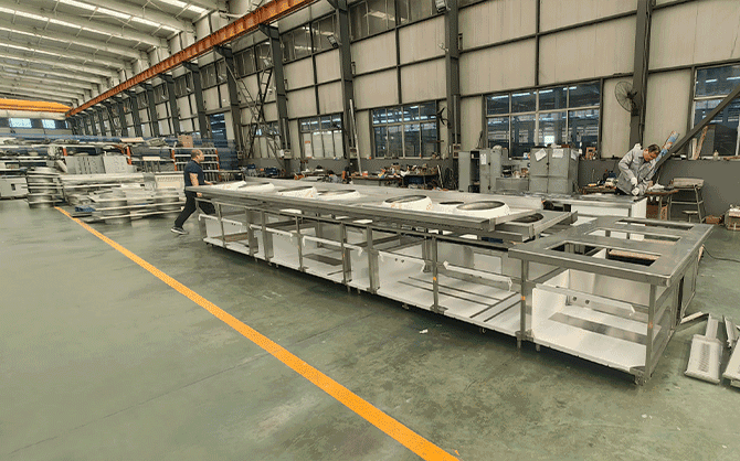 瑞能?chē)?guó)際·瑪菲利廚具生產(chǎn)廠家實(shí)況圖片