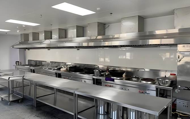 食堂廚具保養(yǎng)與清潔技巧